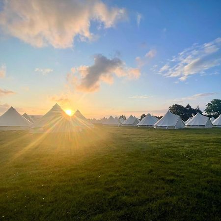 Nine Yards Bell Tents At The Tt - Castletown Extérieur photo
